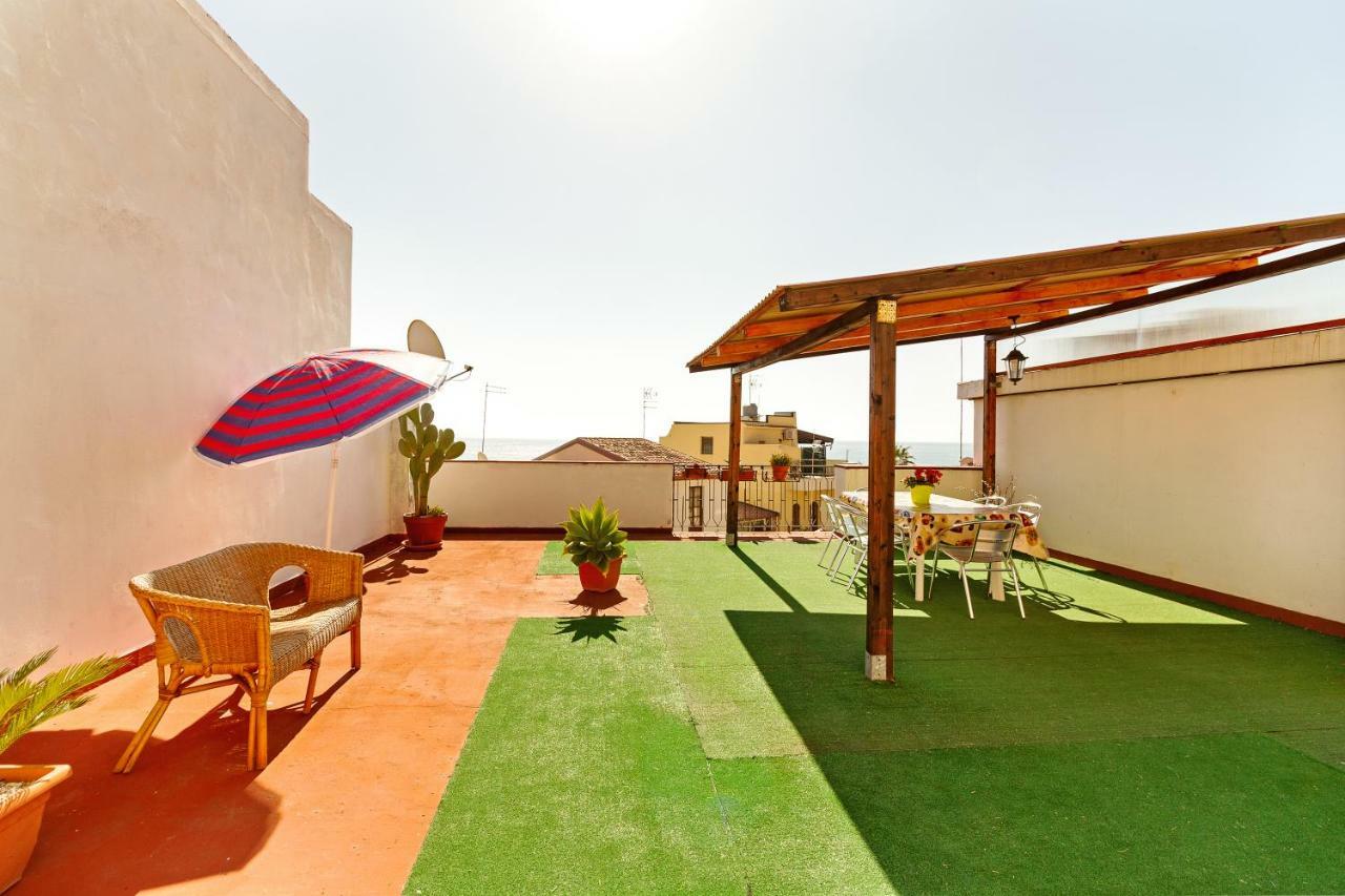 Seaview Terrace Sunny Apartment ジャルディーニ・ナクソス エクステリア 写真